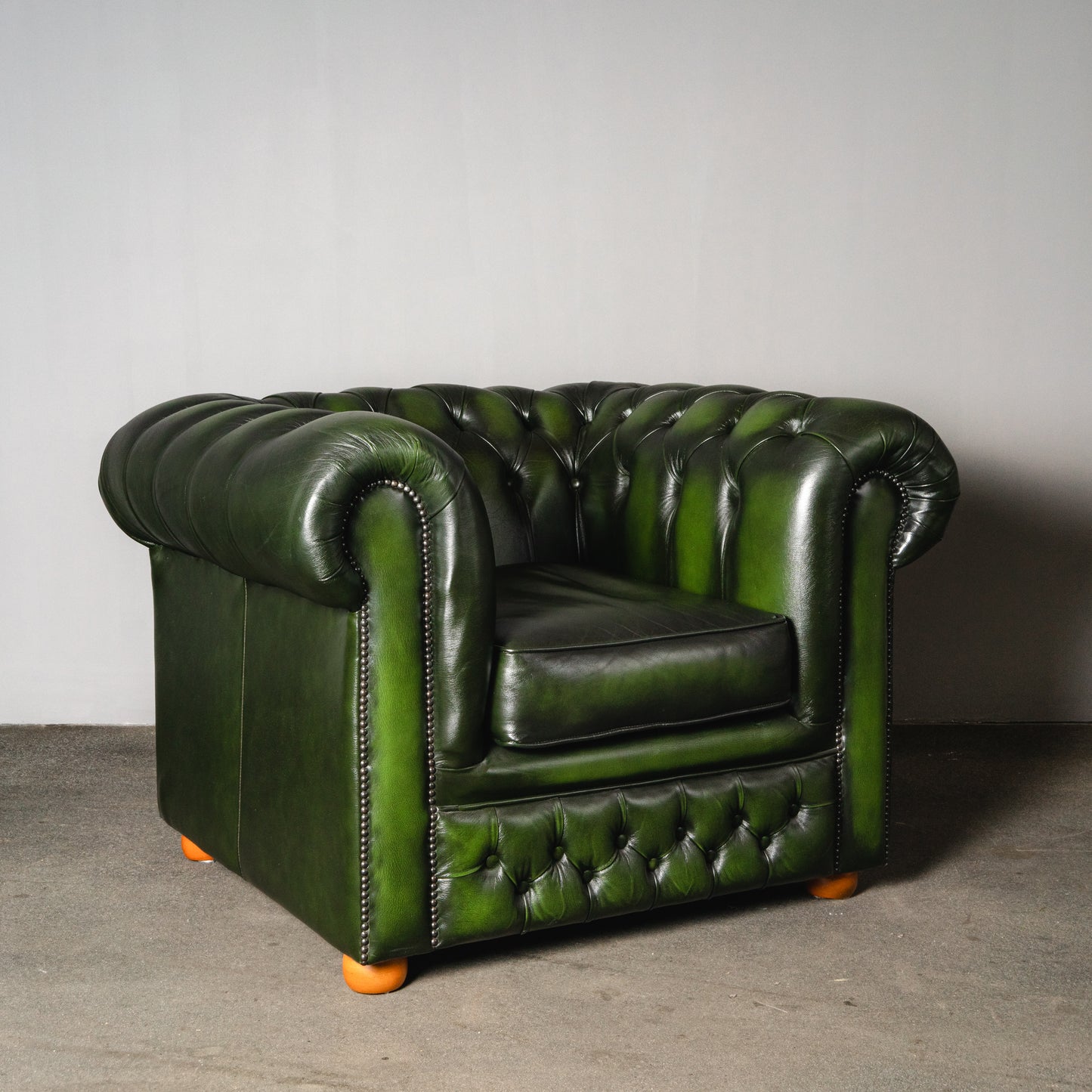 Loungesessel im Chesterfield Stil - Sessel Chair Lounge Loungechair Alt Vintage MÖBLINGER