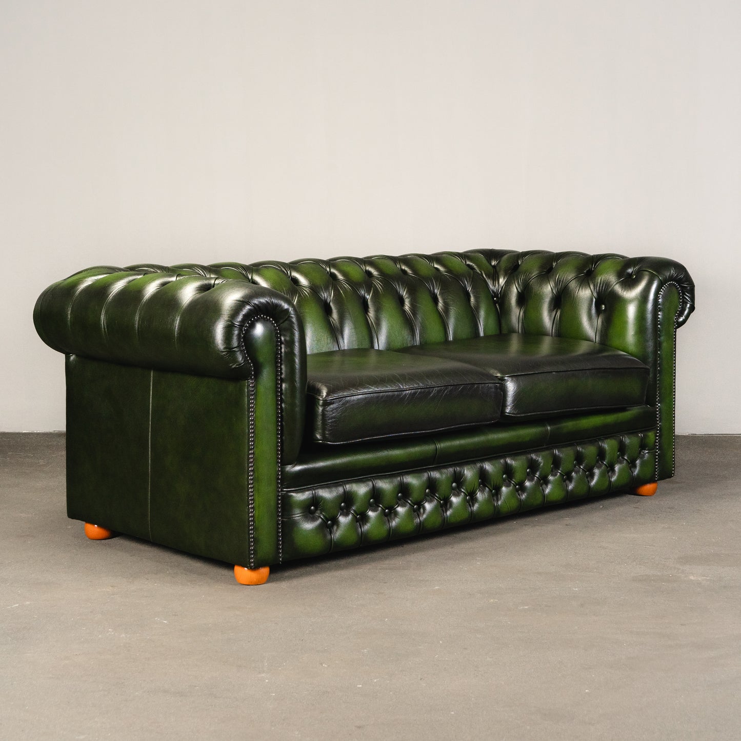 Ledersofa im Chesterfield Stil - Ledercouch Stuhl Chair Englischer Stil Lounge Clubsessel Alt Vintage MÖBLINGER