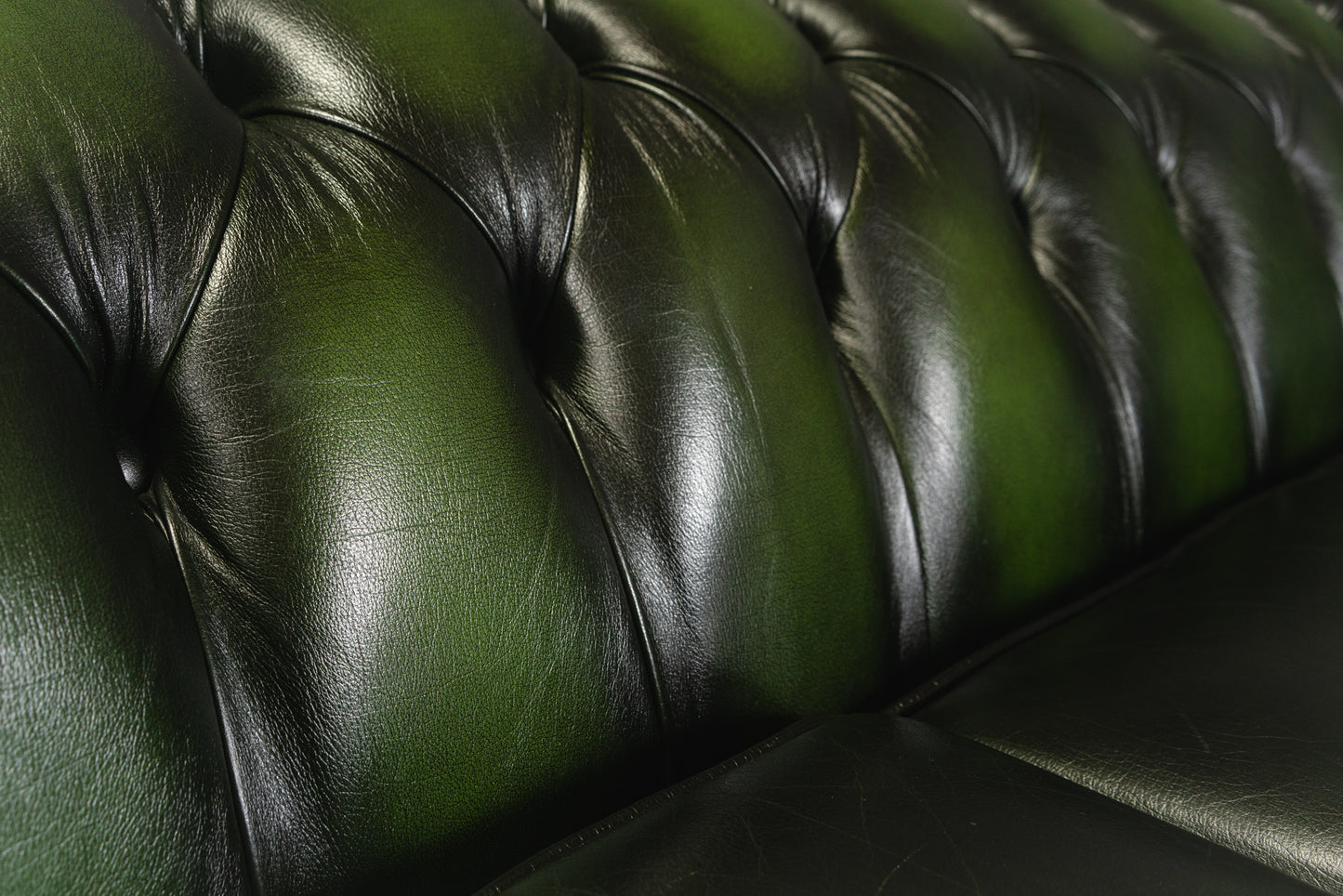 Ledersofa im Chesterfield Stil - Ledercouch Stuhl Chair Englischer Stil Lounge Clubsessel Alt Vintage MÖBLINGER