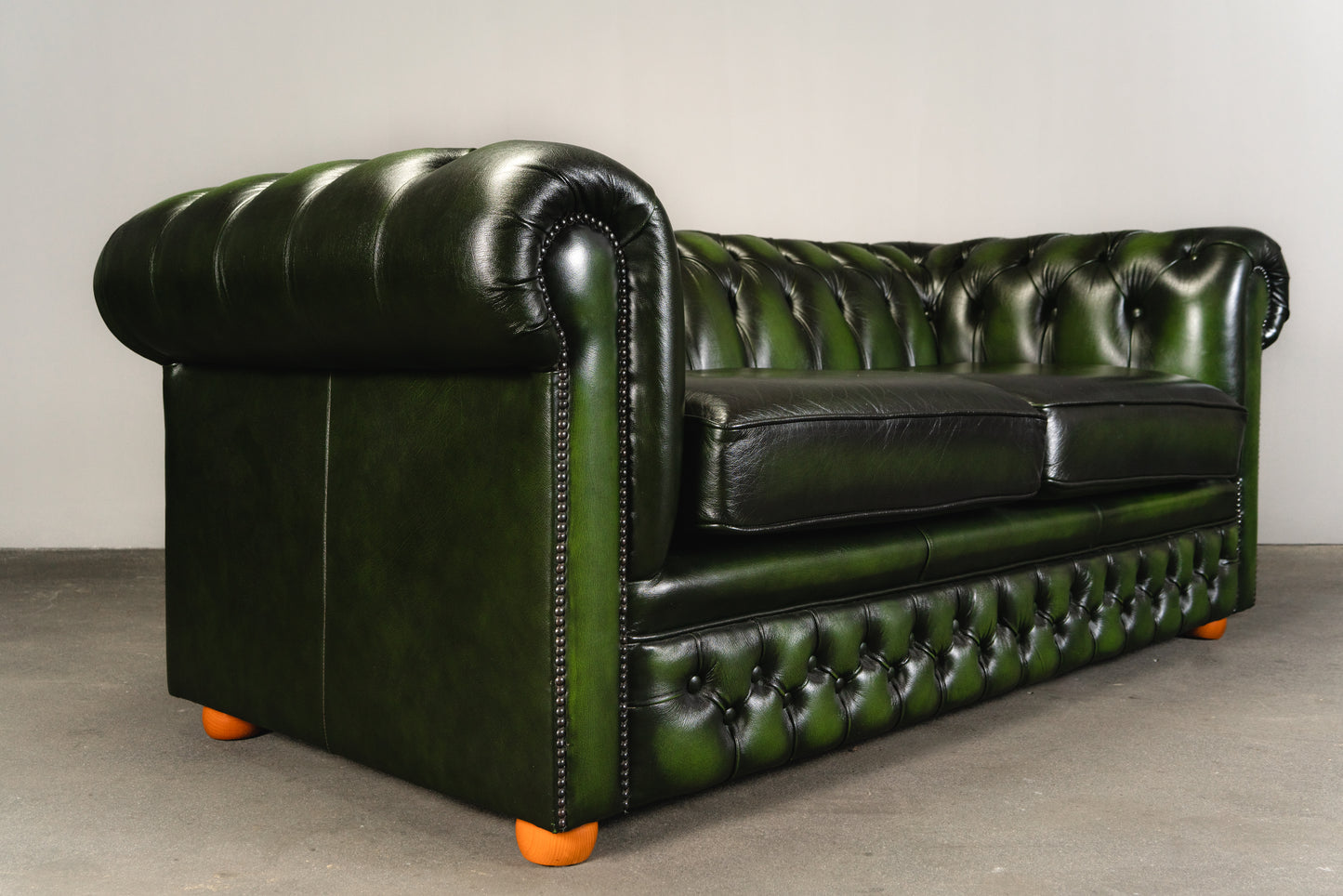 Ledersofa im Chesterfield Stil - Ledercouch Stuhl Chair Englischer Stil Lounge Clubsessel Alt Vintage MÖBLINGER