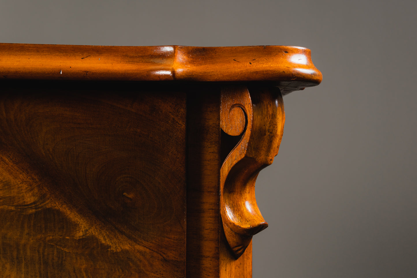 Elegante Louis Philippe Kommode, 2.Hälfte des 19.Jahrhunderts - Schrank Regal Sideboard Alt Antik MÖBLINGER