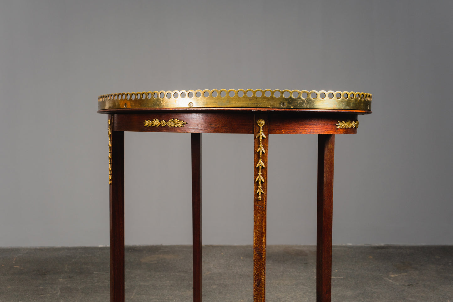 filigraner Beistelltisch im Louis XVI Stil, 1.Hälfte des 20.Jahrhunderts - Tisch Sidetable Blumentisch Sofa Sessel Alt Antik MÖBLINGER