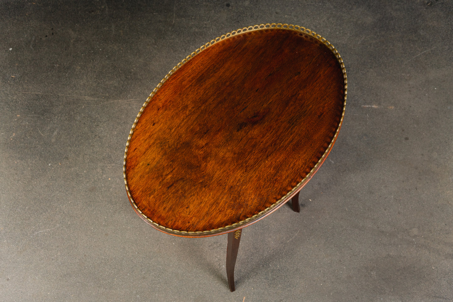 filigraner Beistelltisch im Louis XVI Stil, 1.Hälfte des 20.Jahrhunderts - Tisch Sidetable Blumentisch Sofa Sessel Alt Antik MÖBLINGER