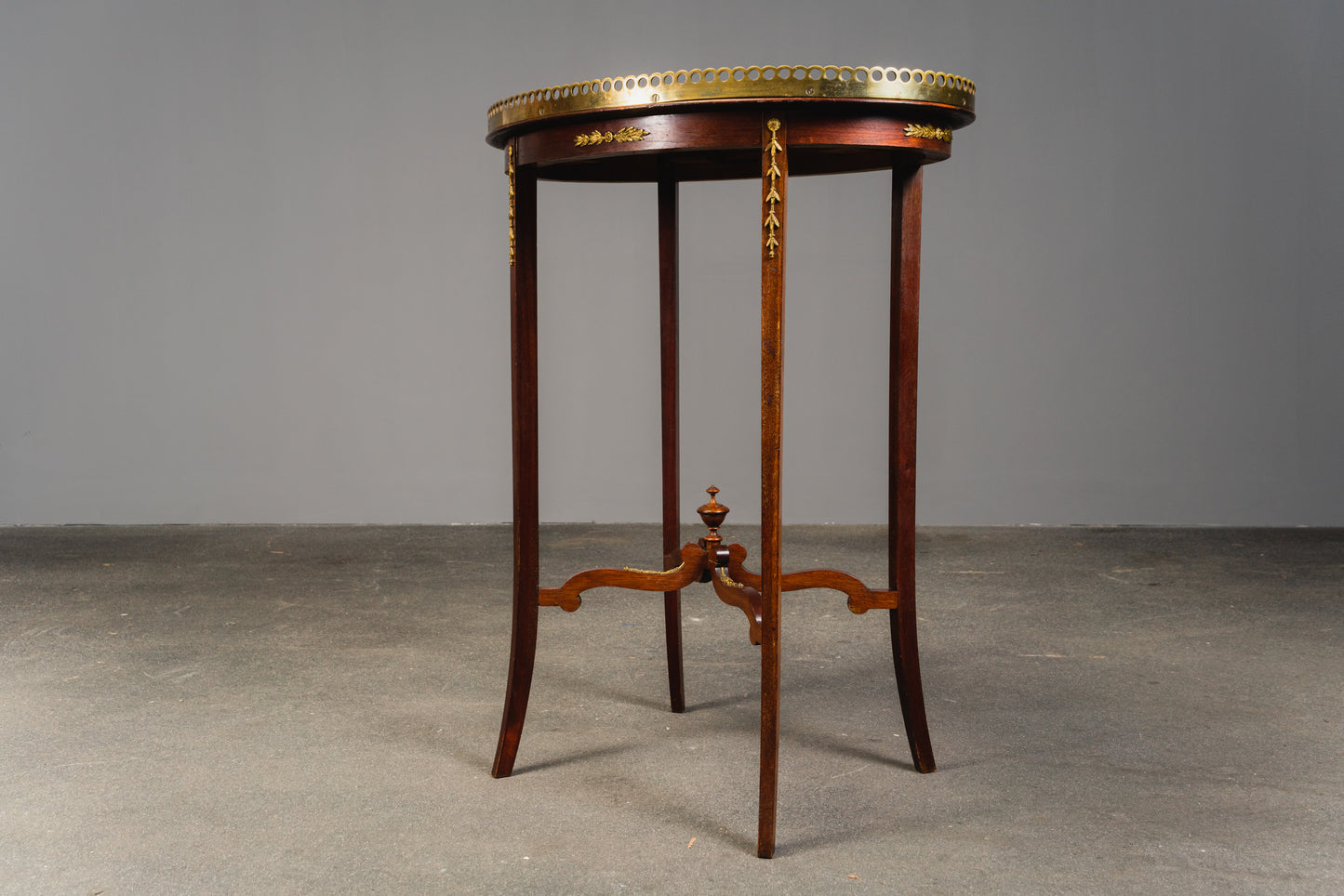 filigraner Beistelltisch im Louis XVI Stil, 1.Hälfte des 20.Jahrhunderts - Tisch Sidetable Blumentisch Sofa Sessel Alt Antik MÖBLINGER