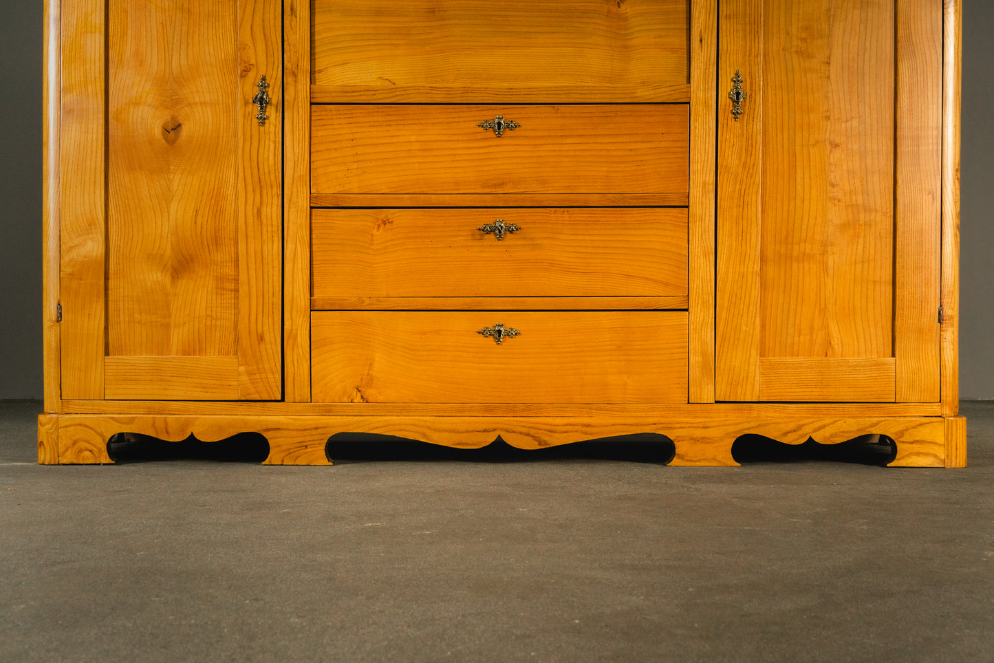 wunderschönes Highboard im Biedermeier Stil, aus dem 19.Jahrhundert - Anrichte Kommode Schrank Sideboard Kleiderschrank Alt Antik MÖBLINGER