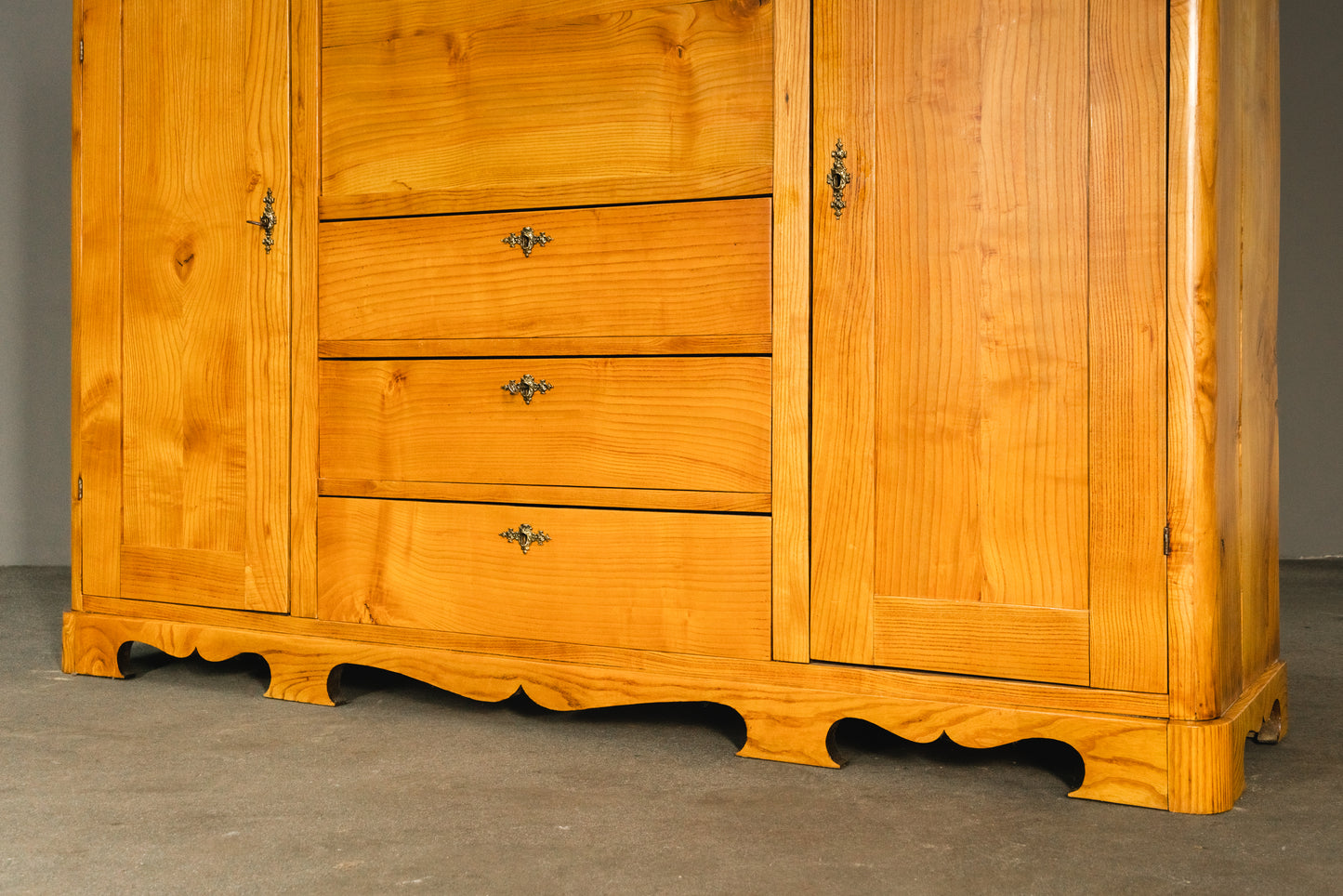 wunderschönes Highboard im Biedermeier Stil, aus dem 19.Jahrhundert - Anrichte Kommode Schrank Sideboard Kleiderschrank Alt Antik MÖBLINGER