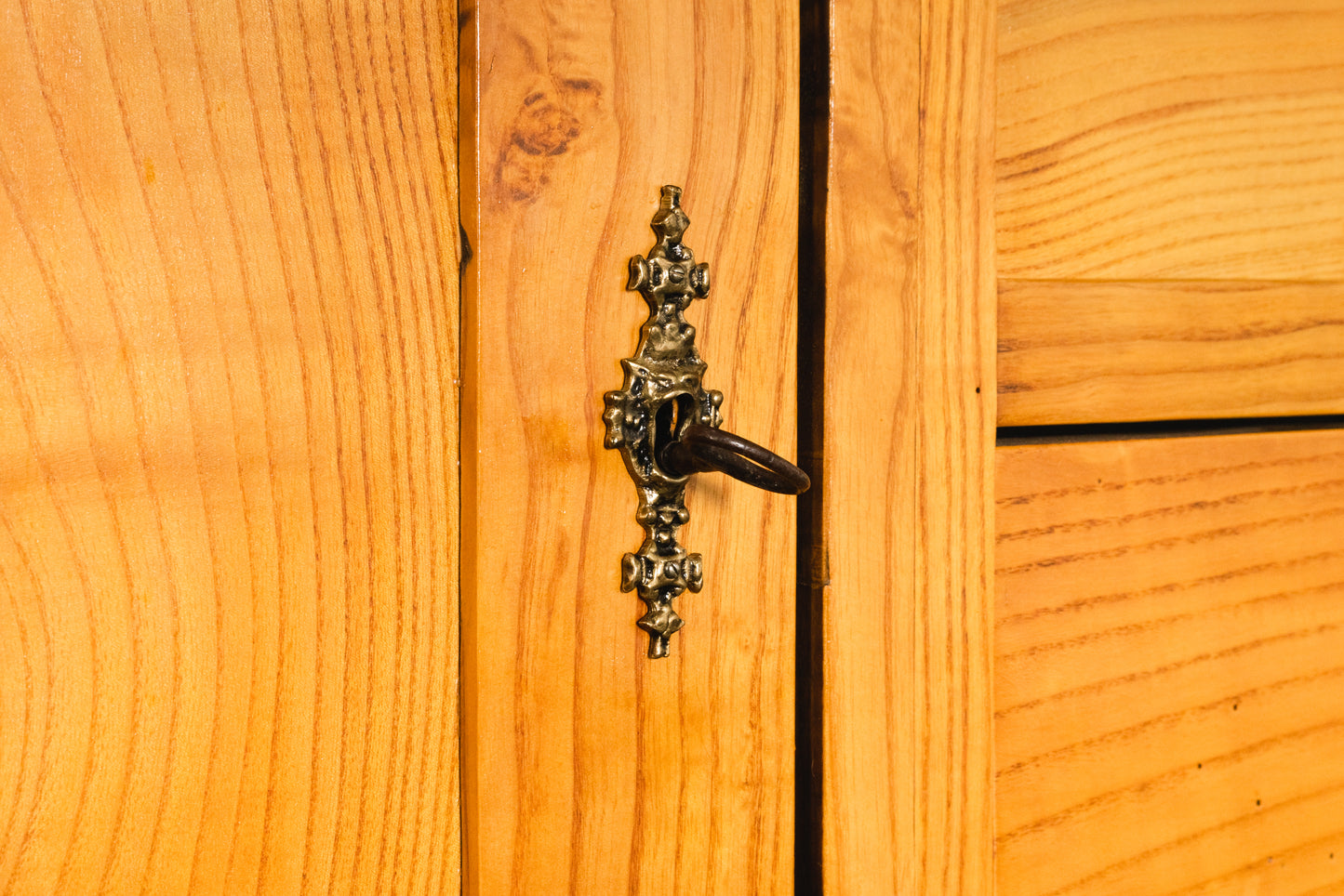wunderschönes Highboard im Biedermeier Stil, aus dem 19.Jahrhundert - Anrichte Kommode Schrank Sideboard Kleiderschrank Alt Antik MÖBLINGER
