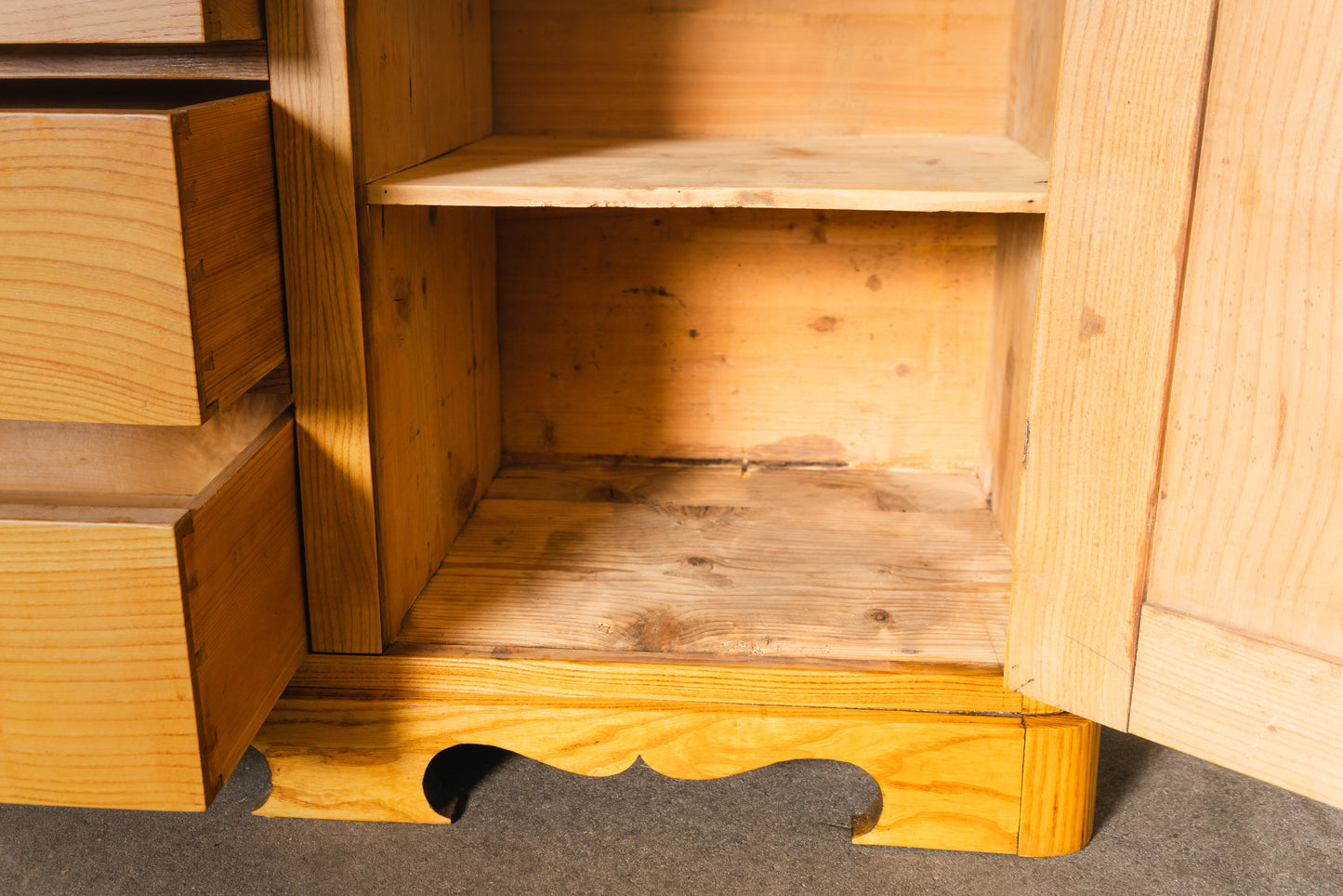 wunderschönes Highboard im Biedermeier Stil, aus dem 19.Jahrhundert - Anrichte Kommode Schrank Sideboard Kleiderschrank Alt Antik MÖBLINGER