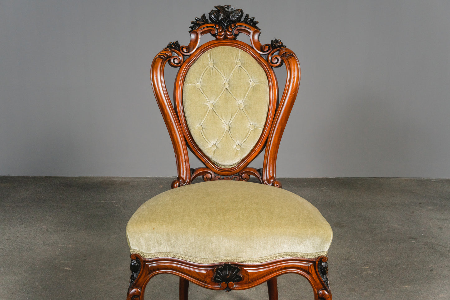 Elegante Louis Philippe Stühle im 4er Set, 2.Hälfte des 19.Jahrhunderts - Stuhl Chair Tisch Esstisch Nussbaum Alt Antik MÖBLINGER