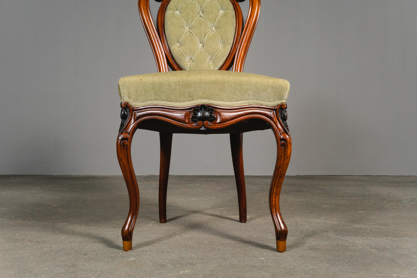 Elegante Louis Philippe Stühle im 4er Set, 2.Hälfte des 19.Jahrhunderts - Stuhl Chair Tisch Esstisch Nussbaum Alt Antik MÖBLINGER