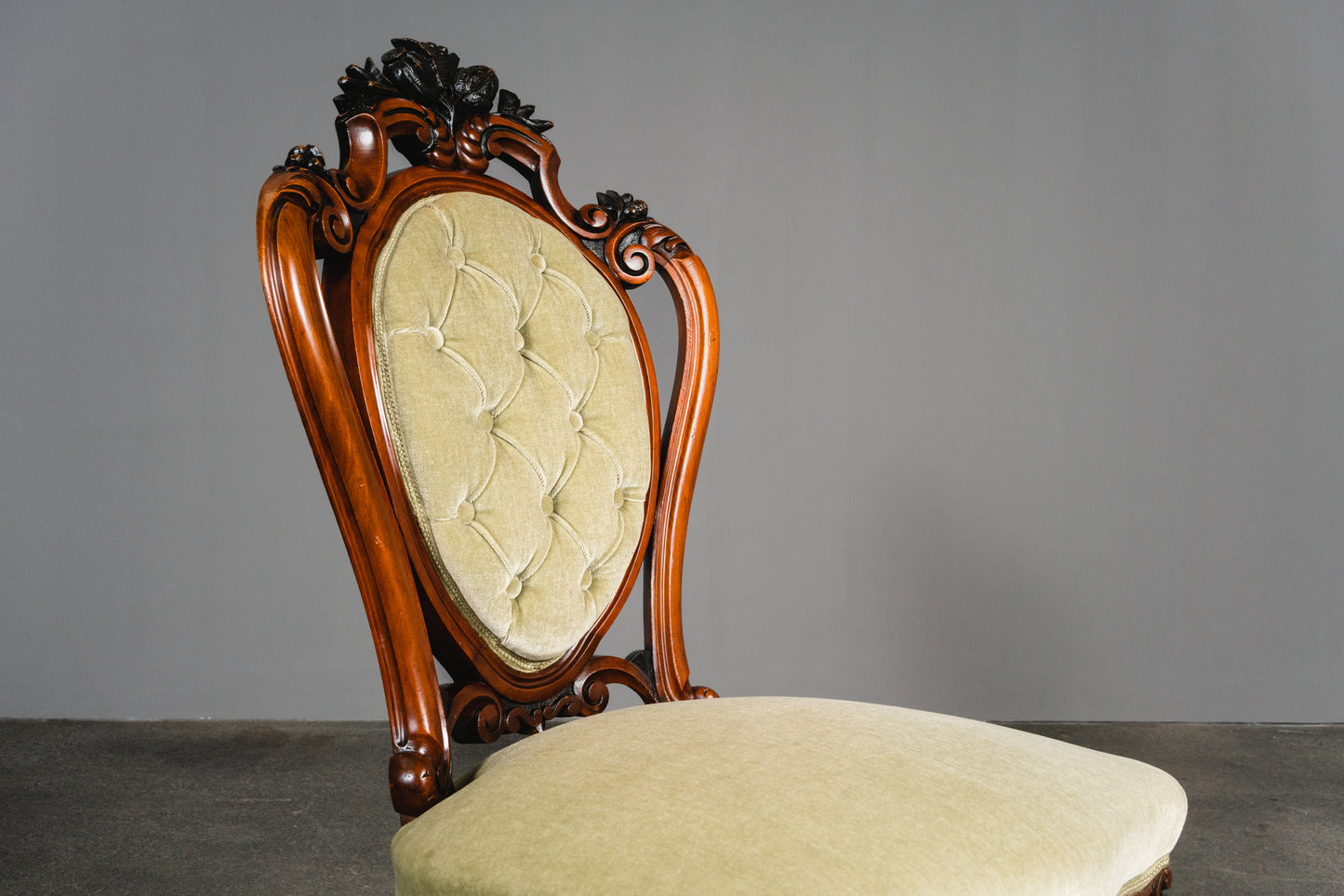 Elegante Louis Philippe Stühle im 4er Set, 2.Hälfte des 19.Jahrhunderts - Stuhl Chair Tisch Esstisch Nussbaum Alt Antik MÖBLINGER