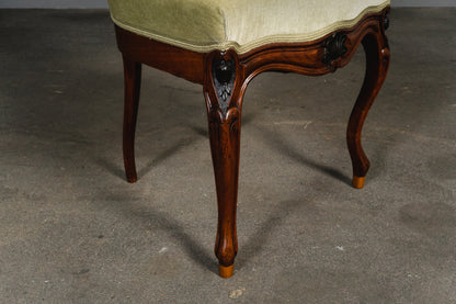 Elegante Louis Philippe Stühle im 4er Set, 2.Hälfte des 19.Jahrhunderts - Stuhl Chair Tisch Esstisch Nussbaum Alt Antik MÖBLINGER