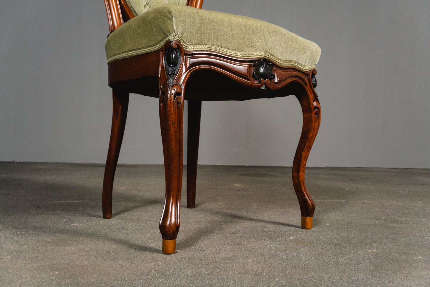 Elegante Louis Philippe Stühle im 4er Set, 2.Hälfte des 19.Jahrhunderts - Stuhl Chair Tisch Esstisch Nussbaum Alt Antik MÖBLINGER