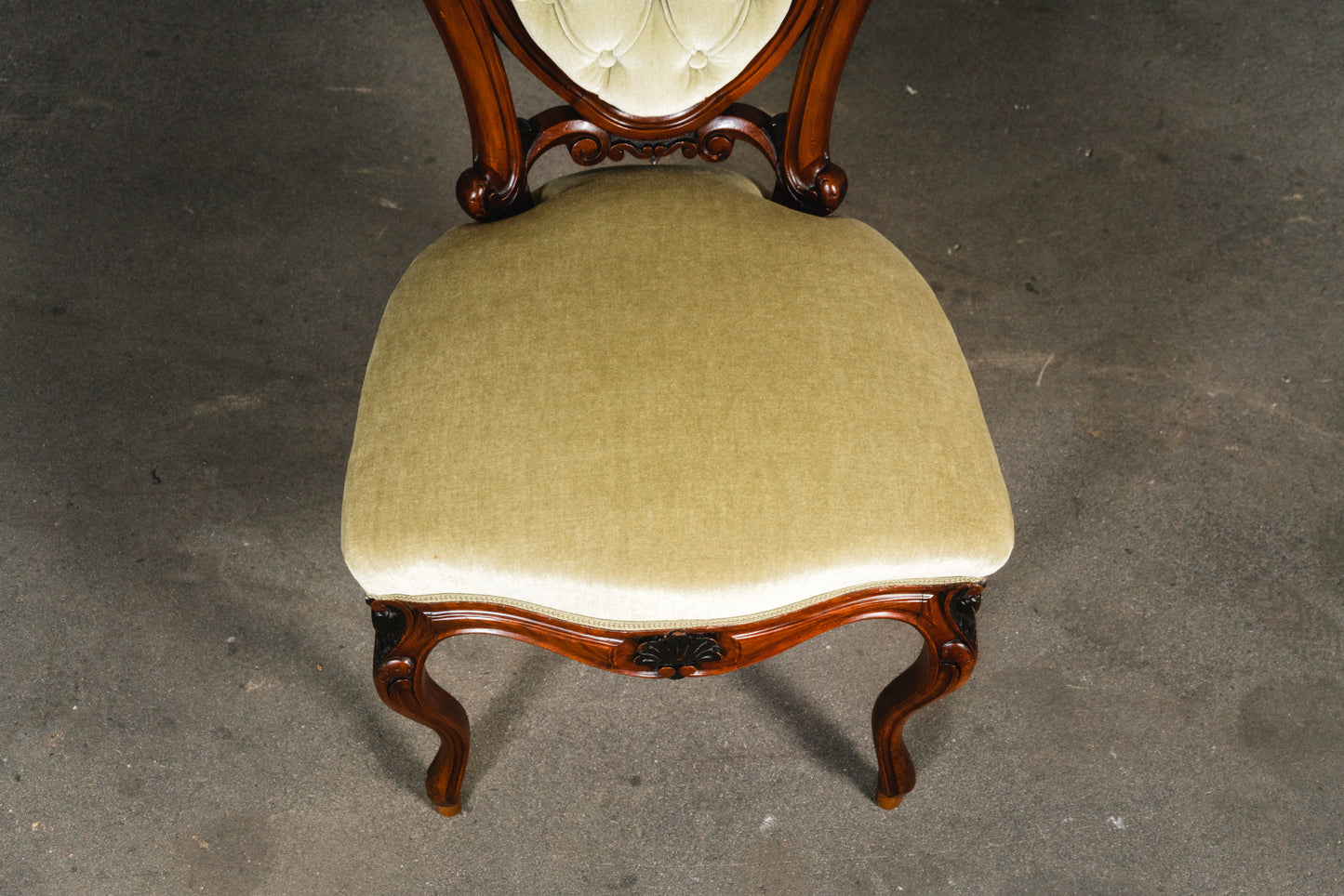 Elegante Louis Philippe Stühle im 4er Set, 2.Hälfte des 19.Jahrhunderts - Stuhl Chair Tisch Esstisch Nussbaum Alt Antik MÖBLINGER