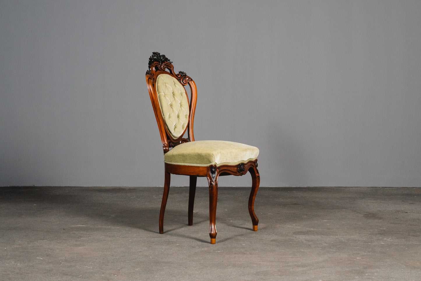 Elegante Louis Philippe Stühle im 4er Set, 2.Hälfte des 19.Jahrhunderts - Stuhl Chair Tisch Esstisch Nussbaum Alt Antik MÖBLINGER