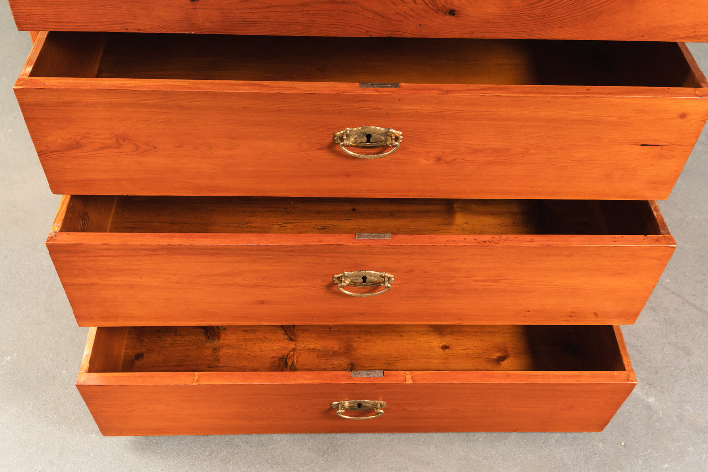 Besondere Kommode mit Sekretärfach im Biedermeier Stil, 1.Hälfte des 19.Jahrhunderts - Schrank Sekretär Schreibtisch Alt Antik MÖBLINGER