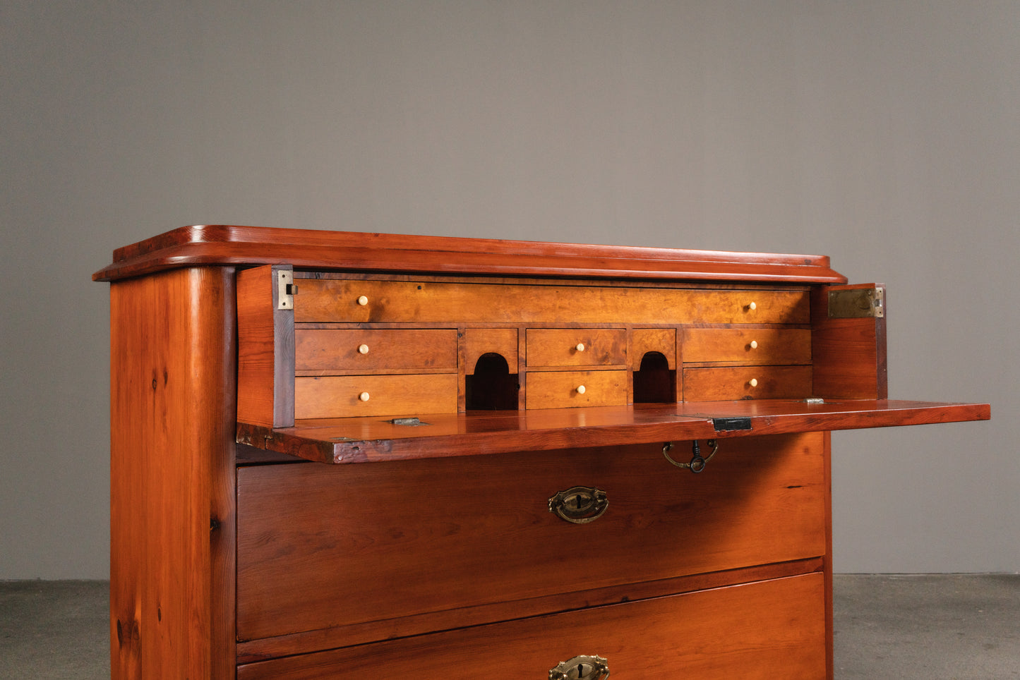 Besondere Kommode mit Sekretärfach im Biedermeier Stil, 1.Hälfte des 19.Jahrhunderts - Schrank Sekretär Schreibtisch Alt Antik MÖBLINGER