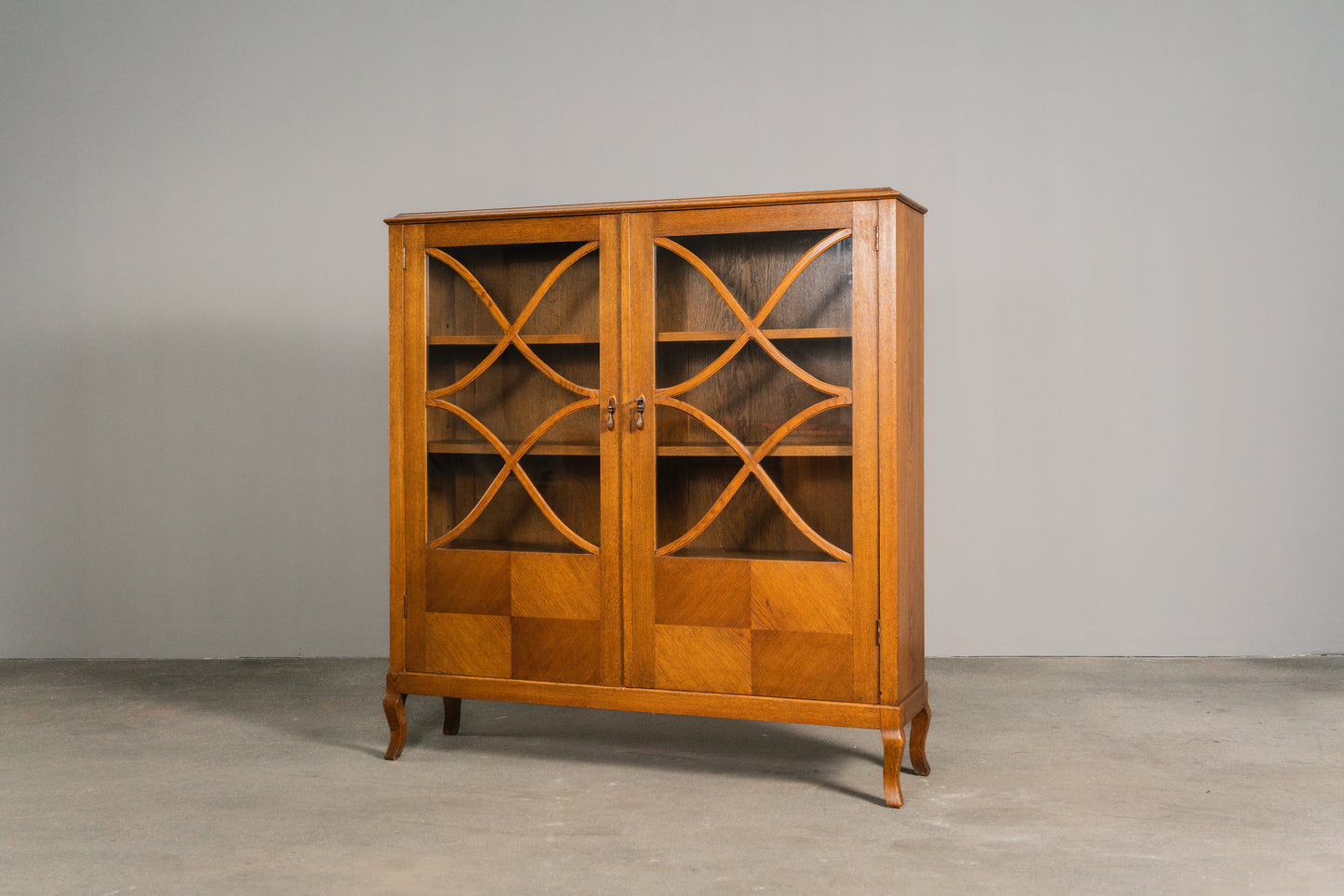 Eleganter Jugendstil Bücherschrank, Anfang des 20.Jahrhunderts - Vitrine Sideboard Highboard Kommode Eiche Alt Antik MÖBLINGER