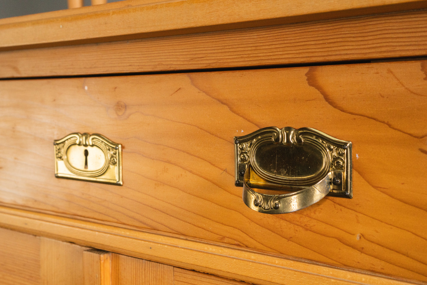 Wunderschönes Jugendstil Vertiko, 1.Hälfte des 20.Jahrhunderts - Schrank Kommode Regal Anrichte Alt Antik MÖBLINGER