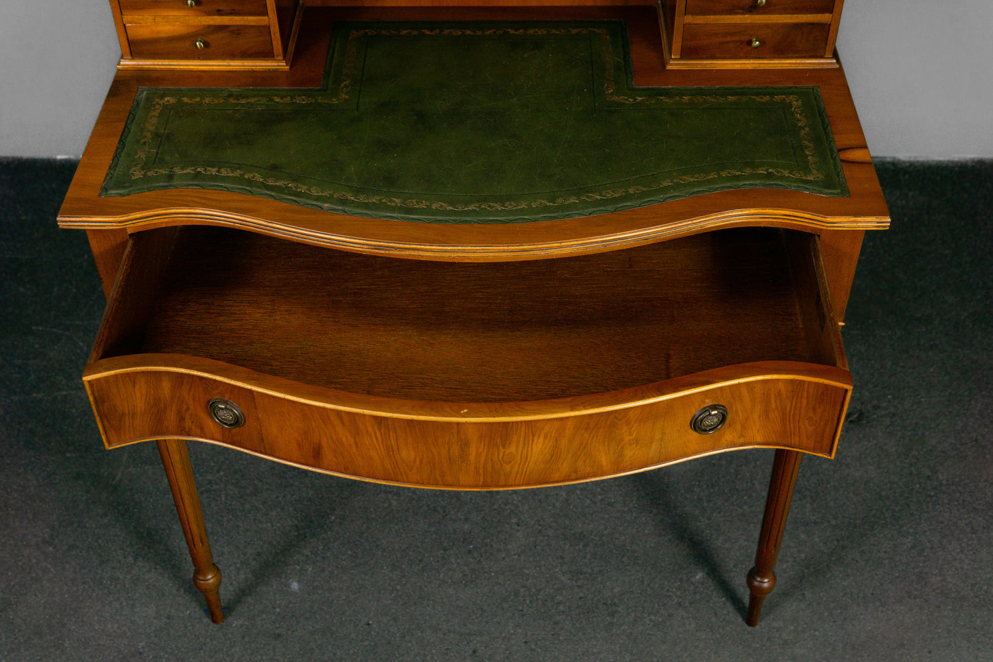 Eleganter Damensekretär im Englischen Stil -  Schreibtisch Sekretär Desk Büro Office Alt Vintage MÖBLINGER