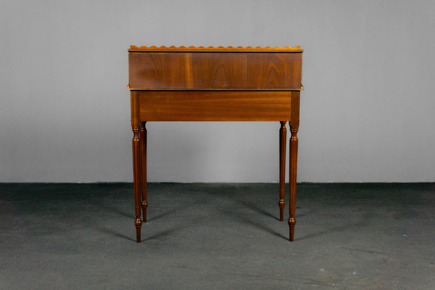 Eleganter Damensekretär im Englischen Stil -  Schreibtisch Sekretär Desk Büro Office Alt Vintage MÖBLINGER