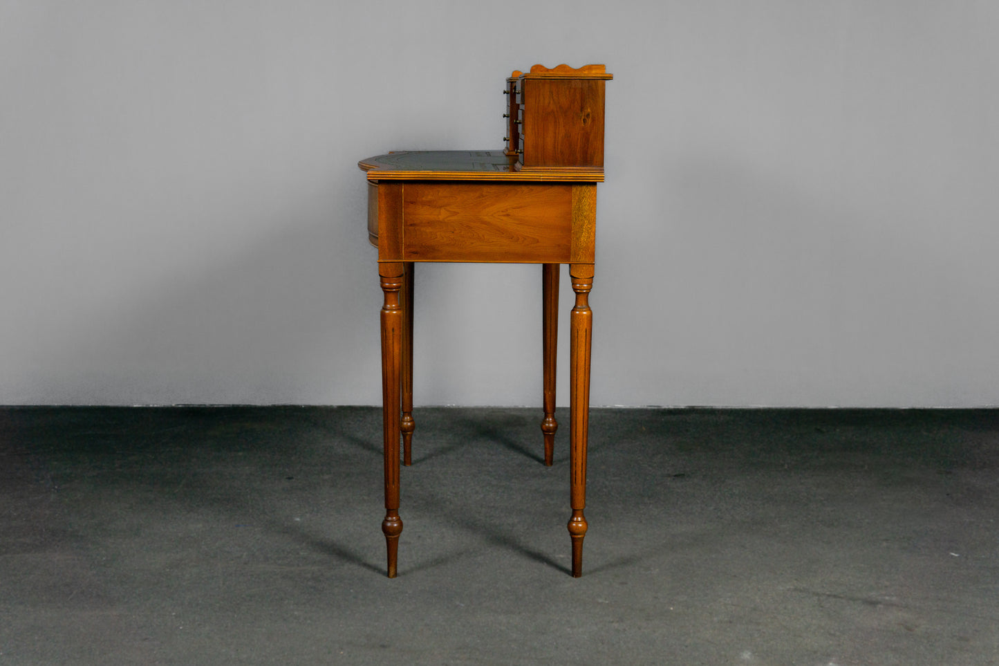 Eleganter Damensekretär im Englischen Stil -  Schreibtisch Sekretär Desk Büro Office Alt Vintage MÖBLINGER