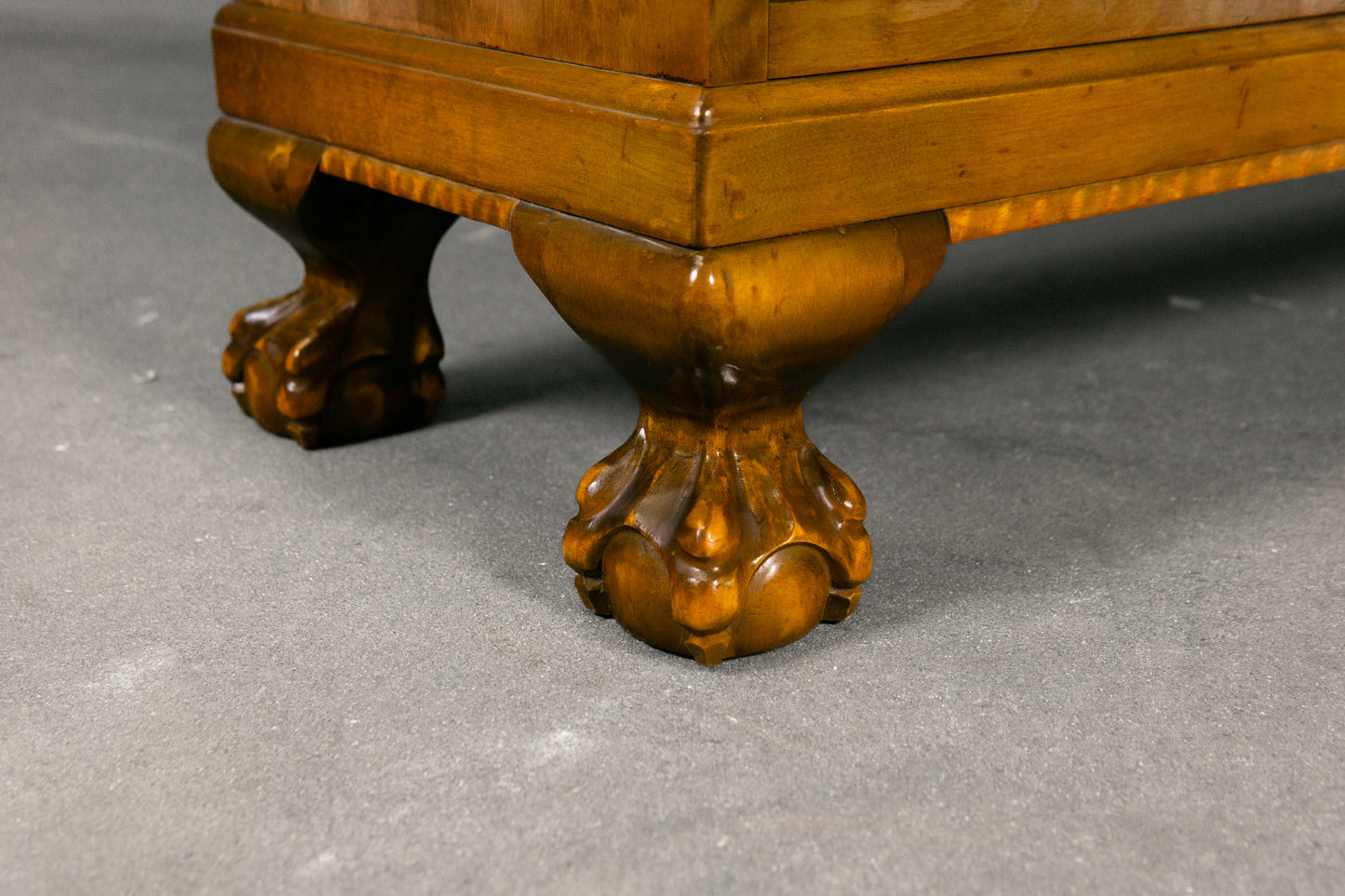 Stilvolles Neorenaissance Bücherregal, erste Hälfte des 20.Jahrhunderts - kleines Regal Antike Kommode Konsole Schrank Sideboard Alt Antik MÖBLINGER