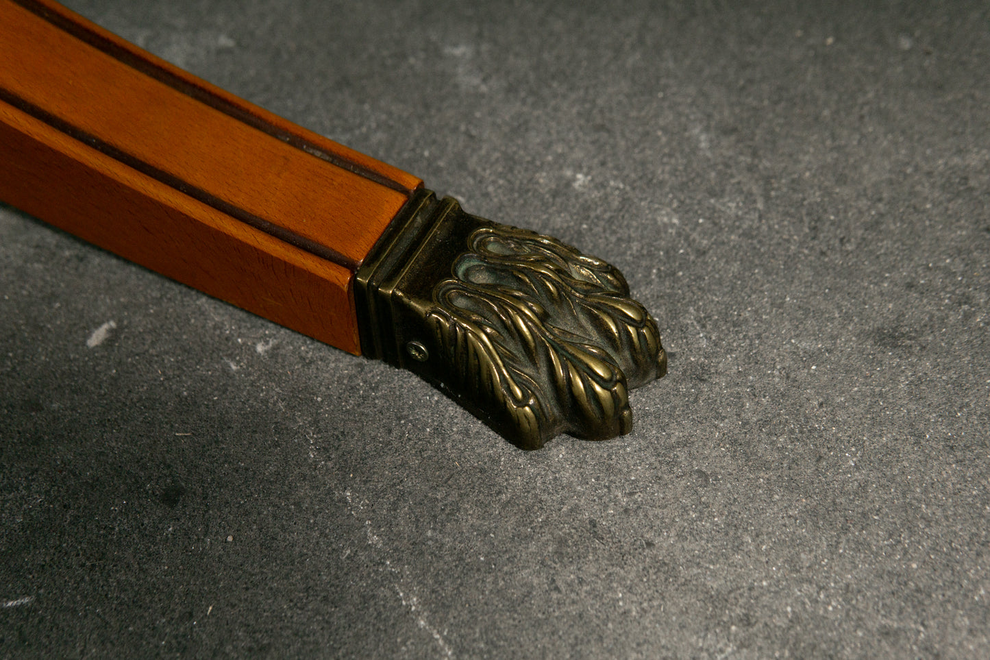 Schöner Couchtisch im Englischen Stil