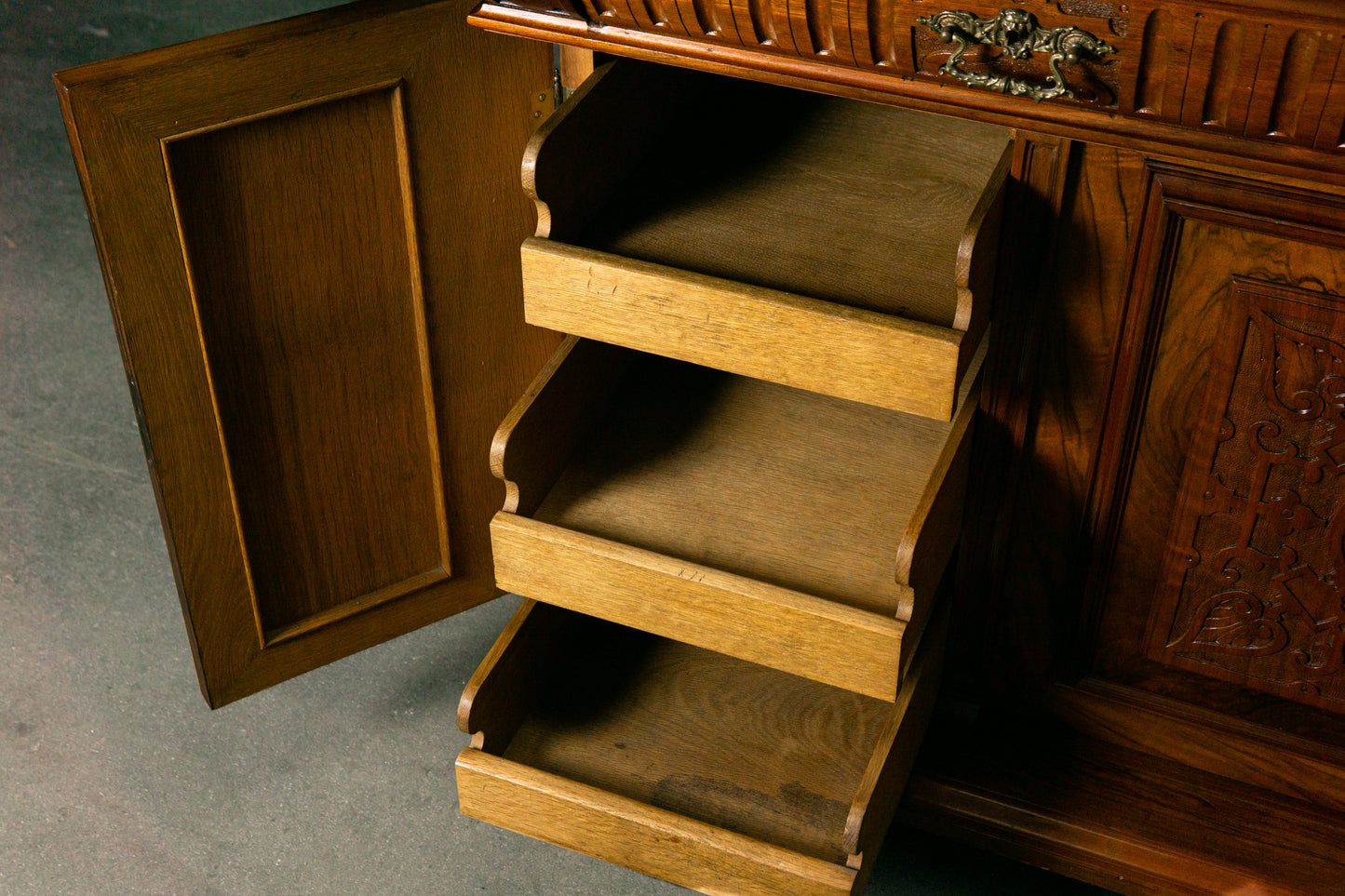 Erstklassige Gründerzeit Anrichte, 2. Hälfte des 19.Jahrhunderts - Antik Kommode Schrank Sideboard Alt MÖBLINGER