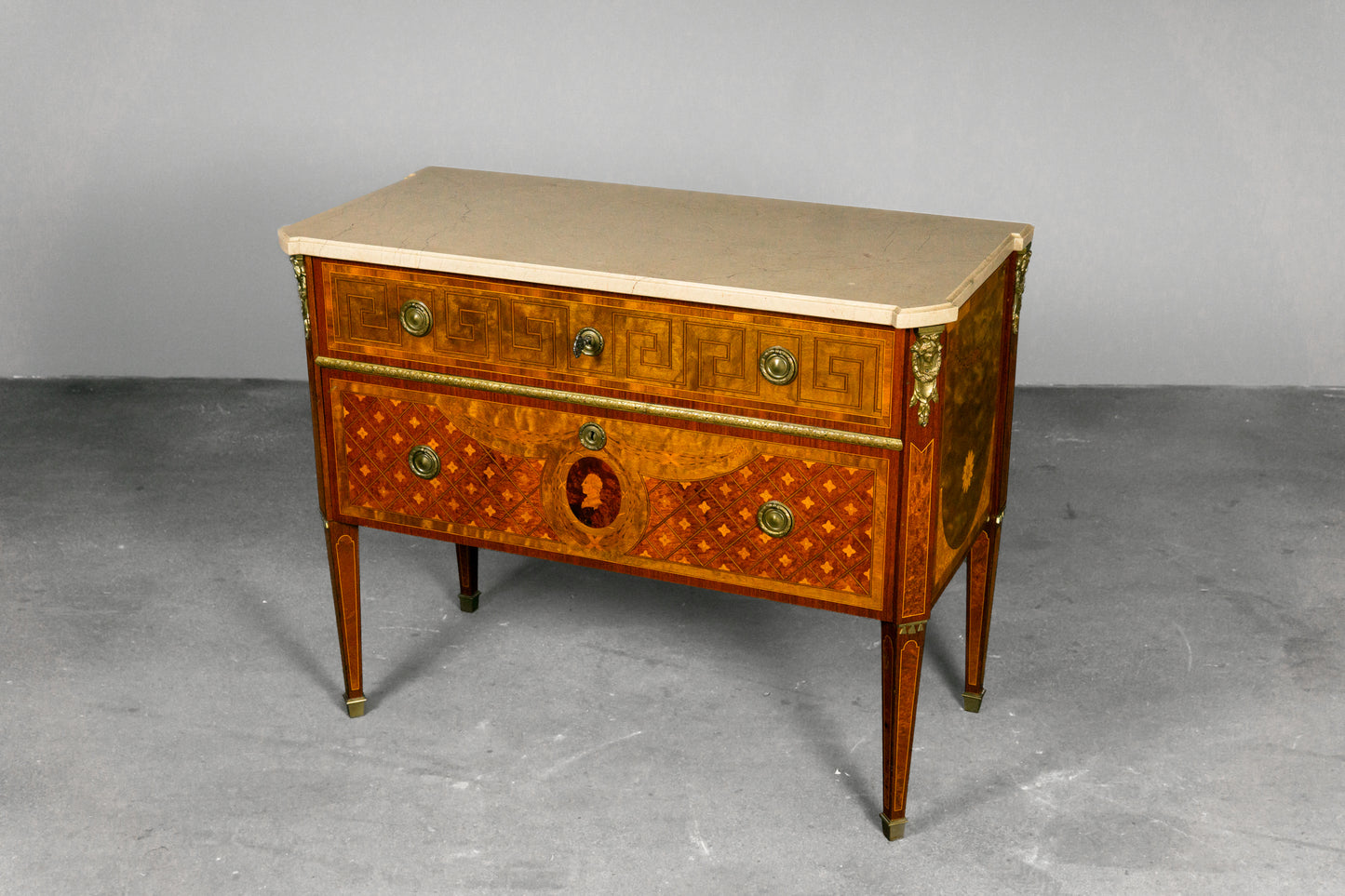 Wunderschöne Kommode im Louis XVI Stil, 2.Hälfte des 20.Jahrhunderts - Schrank Anrichte Regal Sideboard Vintage Alt MÖBLINGER