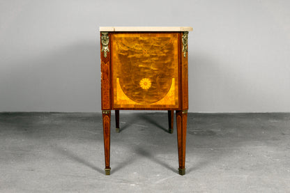 Wunderschöne Kommode im Louis XVI Stil, 2.Hälfte des 20.Jahrhunderts - Schrank Anrichte Regal Sideboard Vintage Alt MÖBLINGER