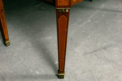 Wunderschöne Kommode im Louis XVI Stil, 2.Hälfte des 20.Jahrhunderts - Schrank Anrichte Regal Sideboard Vintage Alt MÖBLINGER