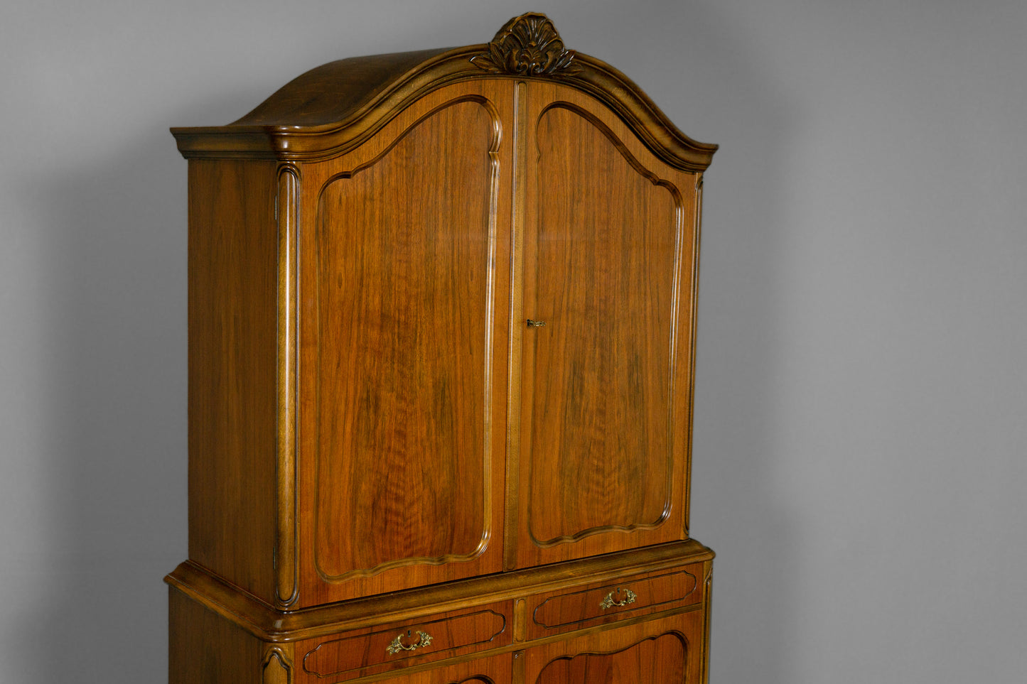 Schöner Buffetschrank im Barockstil, 2.Hälfte des 20.Jahrhunderts - Schrank Kommode Kleiderschrank Wäscheschrank Regal Alt Vintage MÖBLINGER