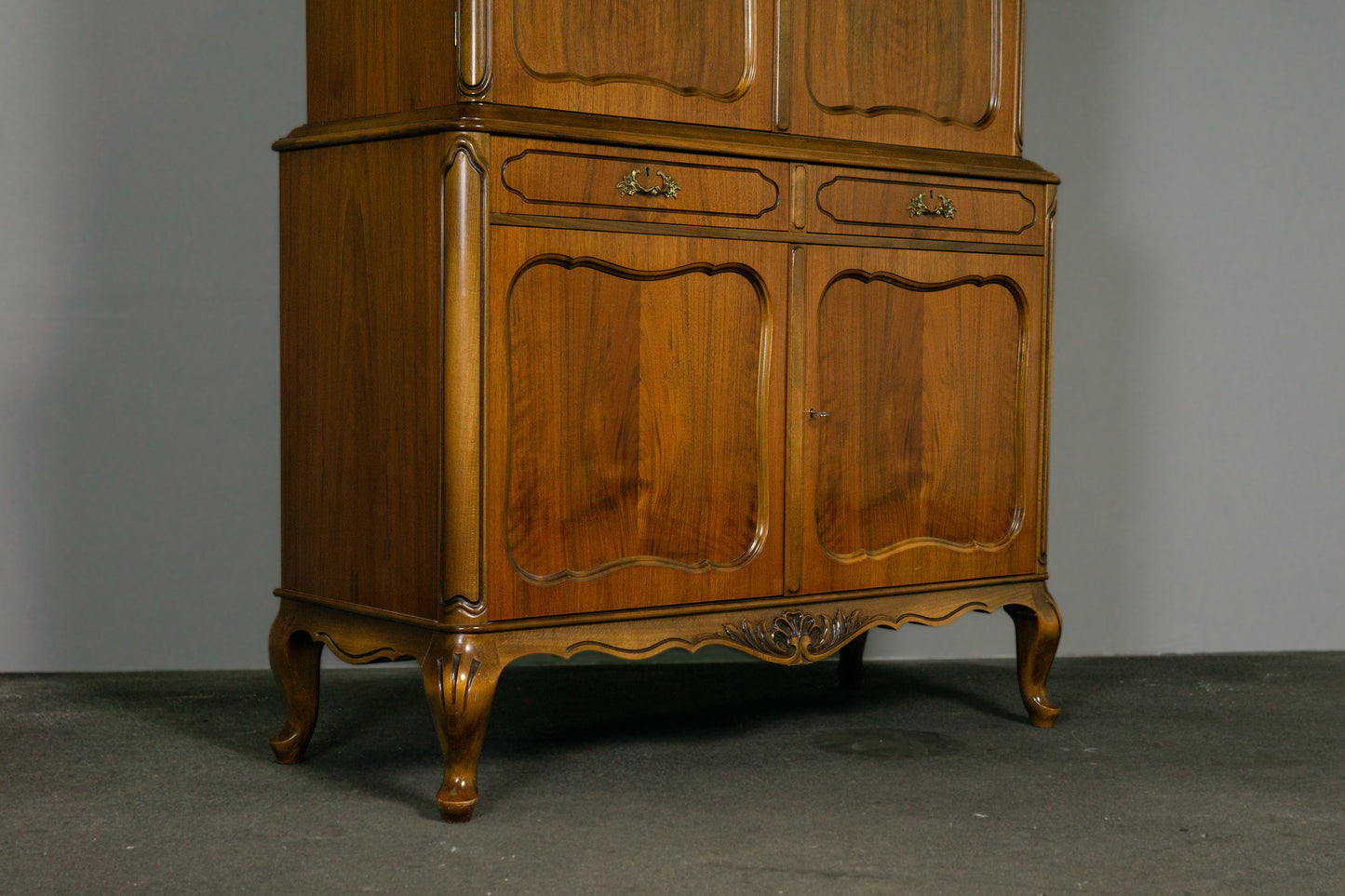 Schöner Buffetschrank im Barockstil, 2.Hälfte des 20.Jahrhunderts - Schrank Kommode Kleiderschrank Wäscheschrank Regal Alt Vintage MÖBLINGER