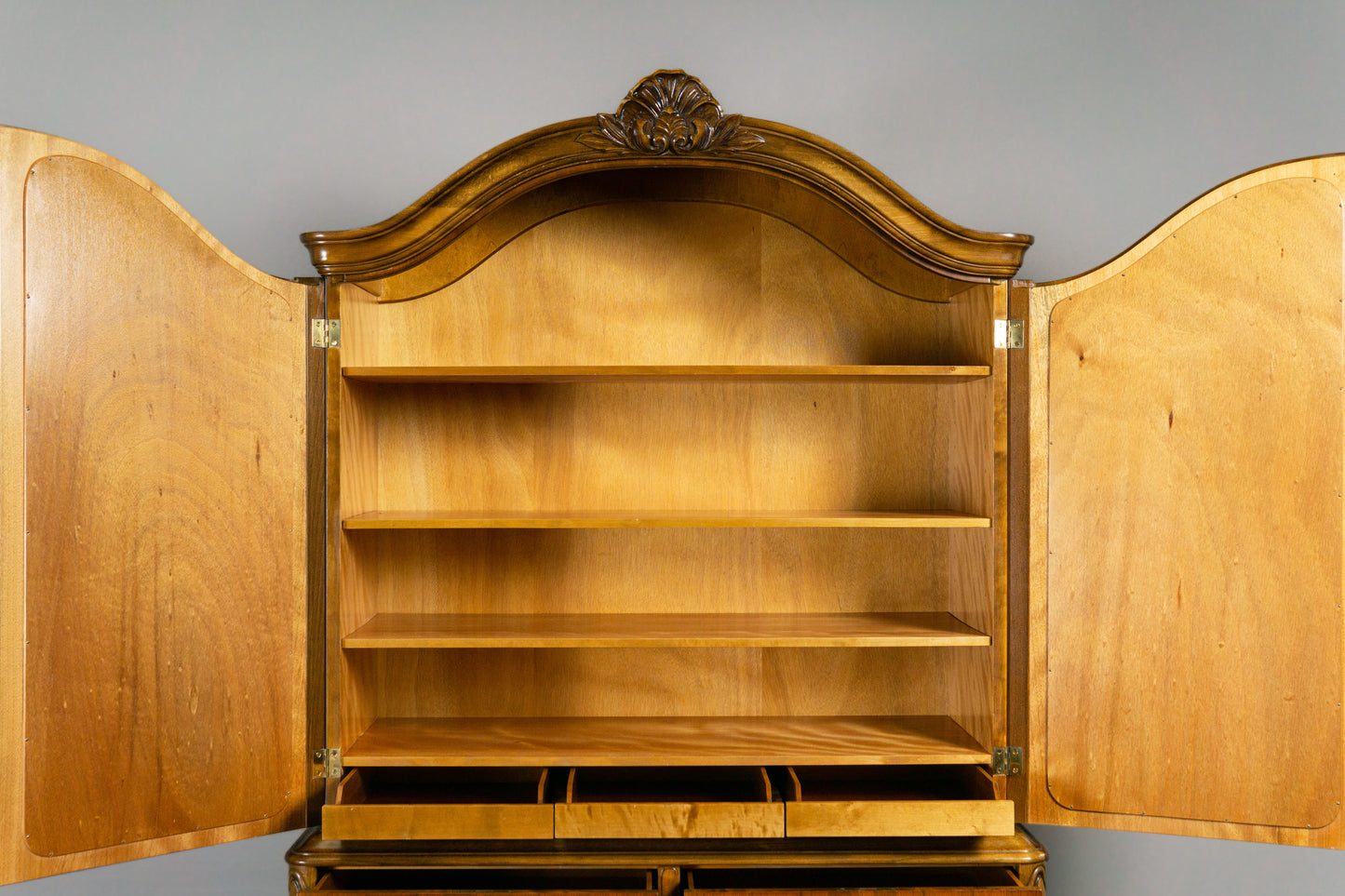 Schöner Buffetschrank im Barockstil, 2.Hälfte des 20.Jahrhunderts - Schrank Kommode Kleiderschrank Wäscheschrank Regal Alt Vintage MÖBLINGER