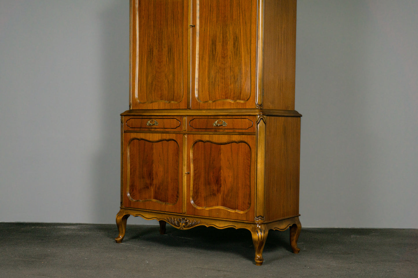 Schöner Buffetschrank im Barockstil, 2.Hälfte des 20.Jahrhunderts - Schrank Kommode Kleiderschrank Wäscheschrank Regal Alt Vintage MÖBLINGER