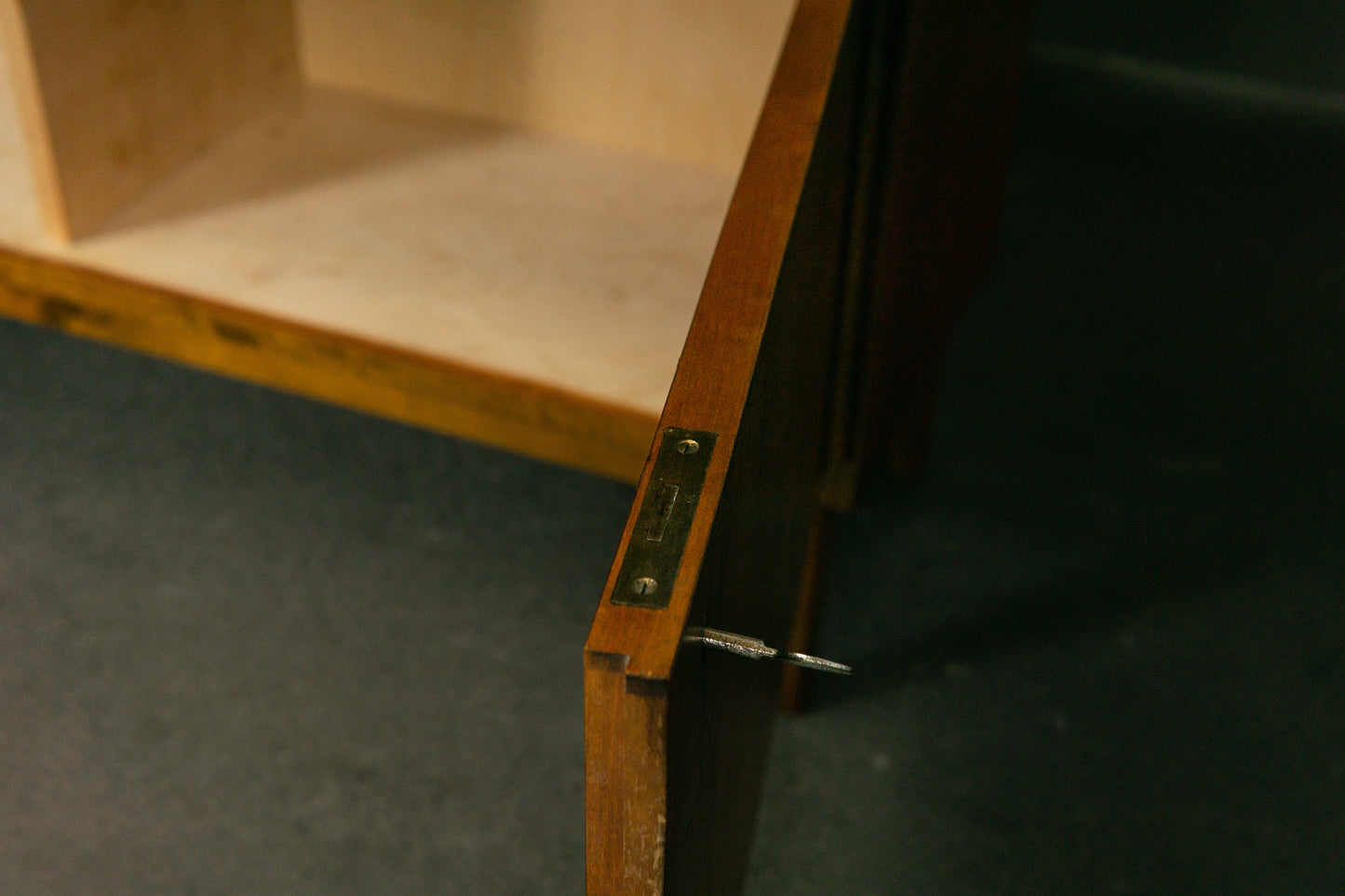 Praktisches Mid-Century Bücherregal, 1950er/1960er Jahre - Regal Bücherschrank Kommode Schrank Alt Vintage MÖBLINGER