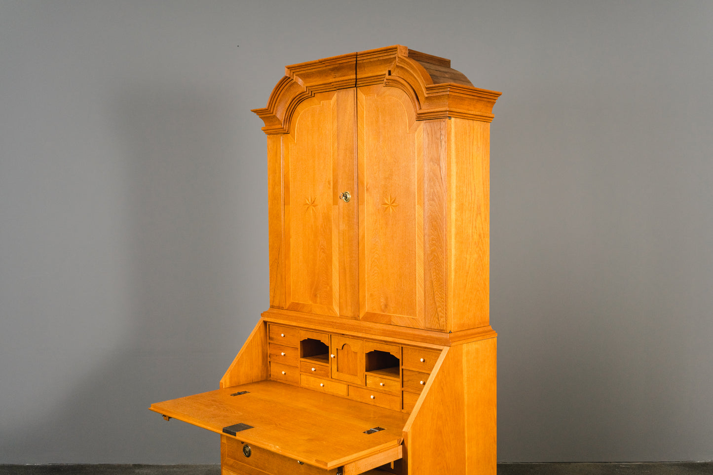 Schöner Schrägklappen-Aufsatzsekretär, 2.Hälfte des 20.Jahrhunderts - Sekretär Aufsatzsekretär Kommode Anrichte Schrank Buffet Alt Antik MÖBLINGER