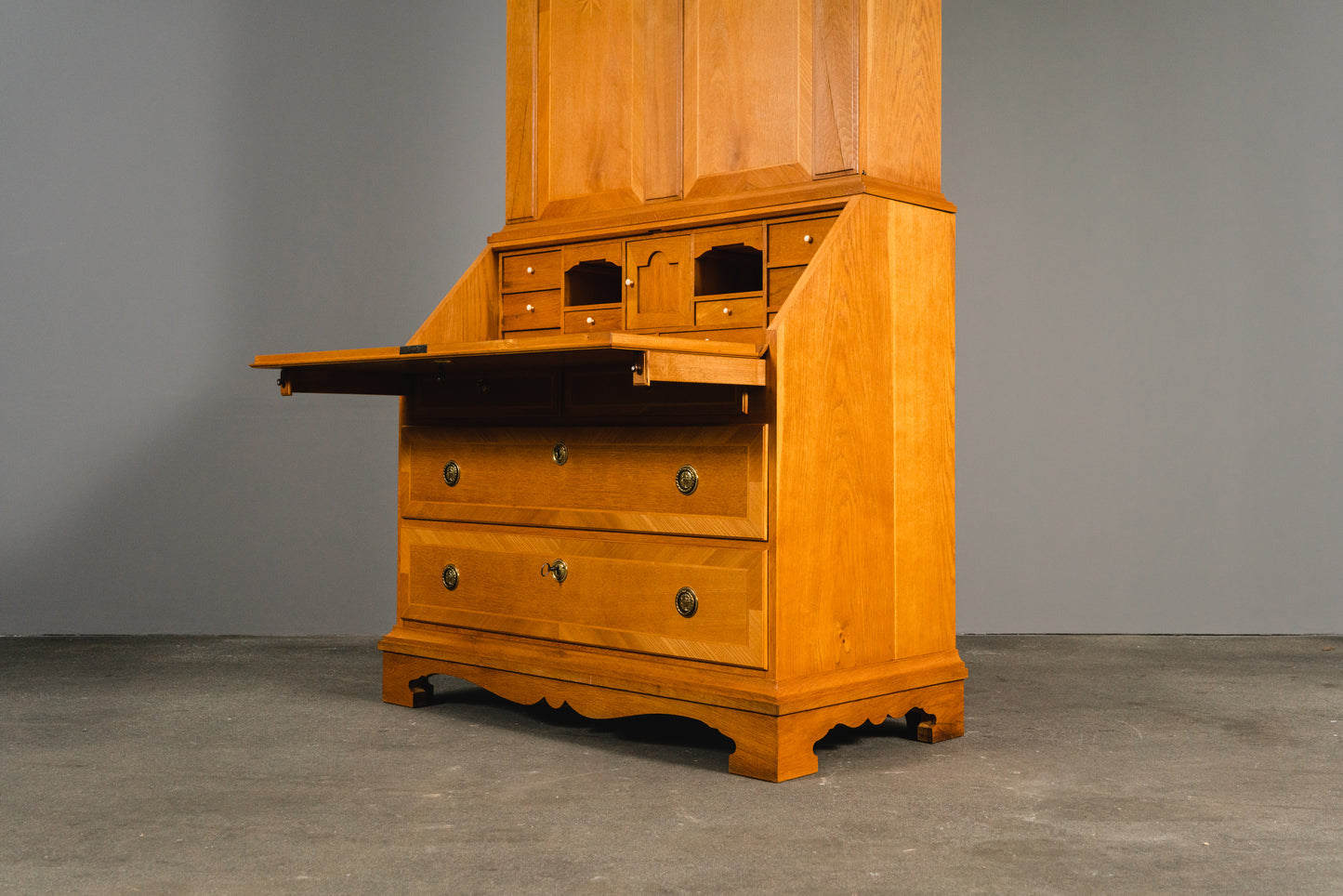 Schöner Schrägklappen-Aufsatzsekretär, 2.Hälfte des 20.Jahrhunderts - Sekretär Aufsatzsekretär Kommode Anrichte Schrank Buffet Alt Antik MÖBLINGER