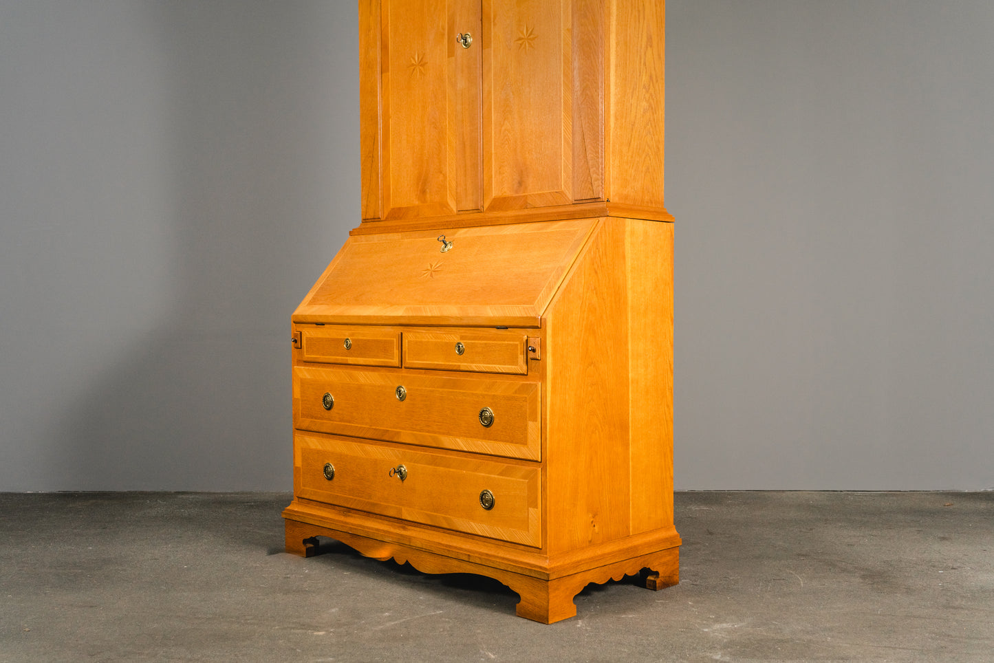 Schöner Schrägklappen-Aufsatzsekretär, 2.Hälfte des 20.Jahrhunderts - Sekretär Aufsatzsekretär Kommode Anrichte Schrank Buffet Alt Antik MÖBLINGER