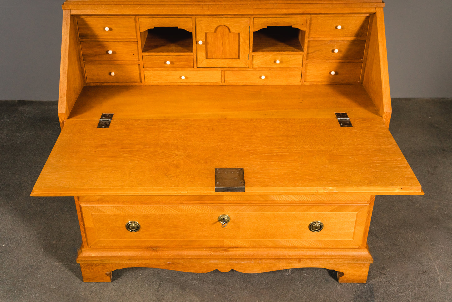 Schöner Schrägklappen-Aufsatzsekretär, 2.Hälfte des 20.Jahrhunderts - Sekretär Aufsatzsekretär Kommode Anrichte Schrank Buffet Alt Antik MÖBLINGER