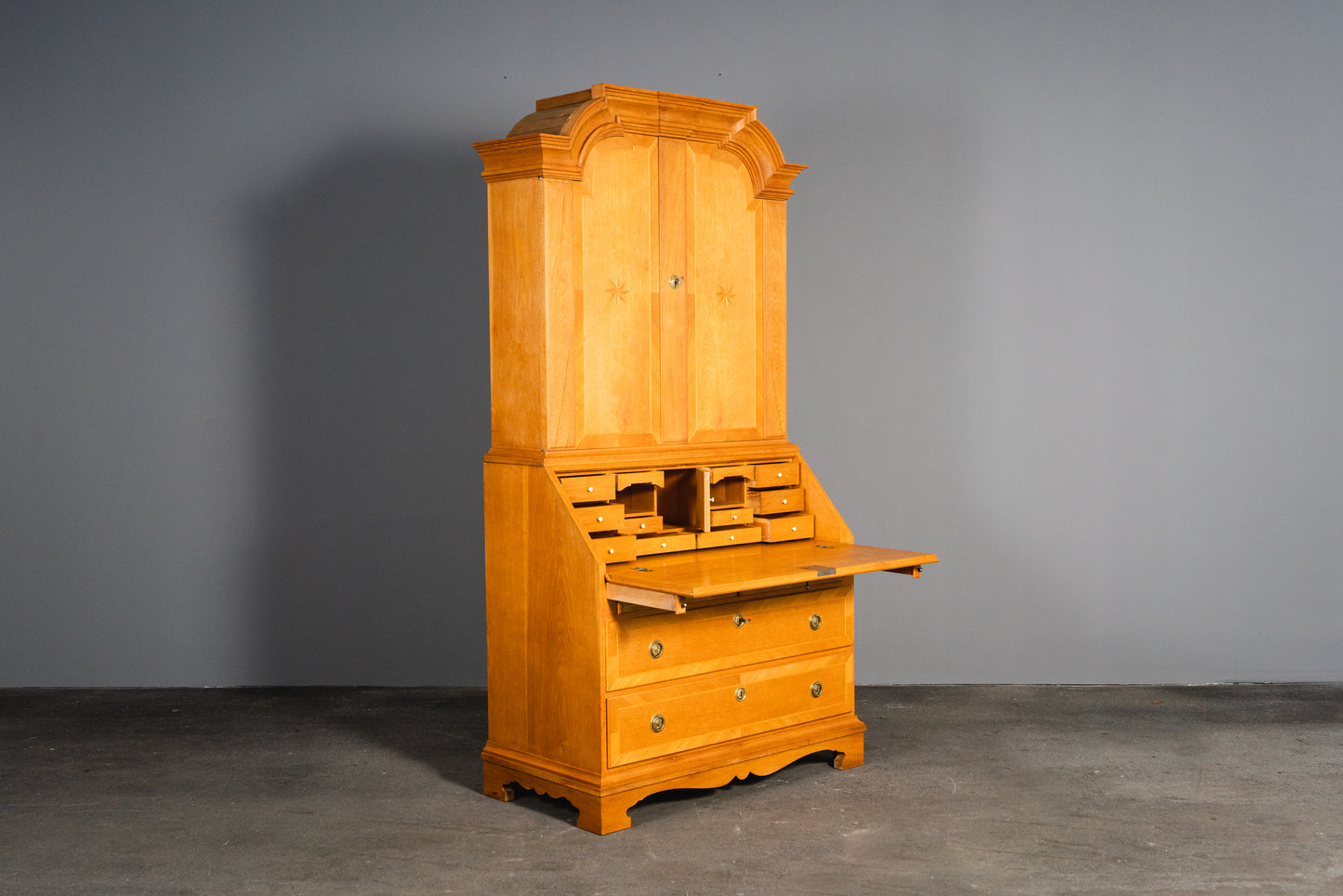 Schöner Schrägklappen-Aufsatzsekretär, 2.Hälfte des 20.Jahrhunderts - Sekretär Aufsatzsekretär Kommode Anrichte Schrank Buffet Alt Antik MÖBLINGER