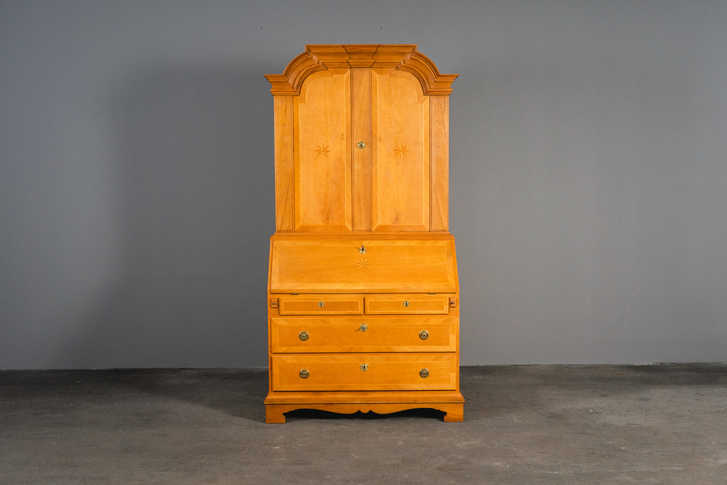 Schöner Schrägklappen-Aufsatzsekretär, 2.Hälfte des 20.Jahrhunderts - Sekretär Aufsatzsekretär Kommode Anrichte Schrank Buffet Alt Antik MÖBLINGER