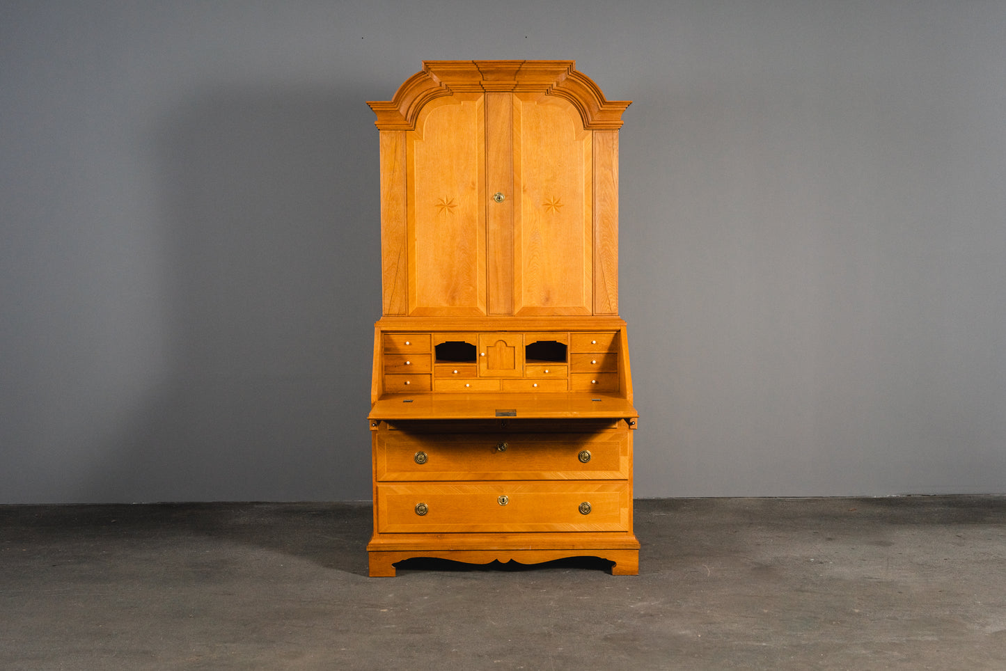 Schöner Schrägklappen-Aufsatzsekretär, 2.Hälfte des 20.Jahrhunderts - Sekretär Aufsatzsekretär Kommode Anrichte Schrank Buffet Alt Antik MÖBLINGER