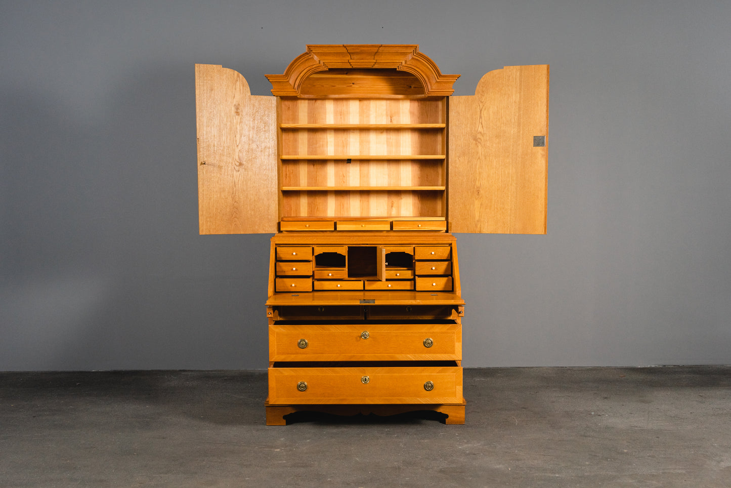 Schöner Schrägklappen-Aufsatzsekretär, 2.Hälfte des 20.Jahrhunderts - Sekretär Aufsatzsekretär Kommode Anrichte Schrank Buffet Alt Antik MÖBLINGER