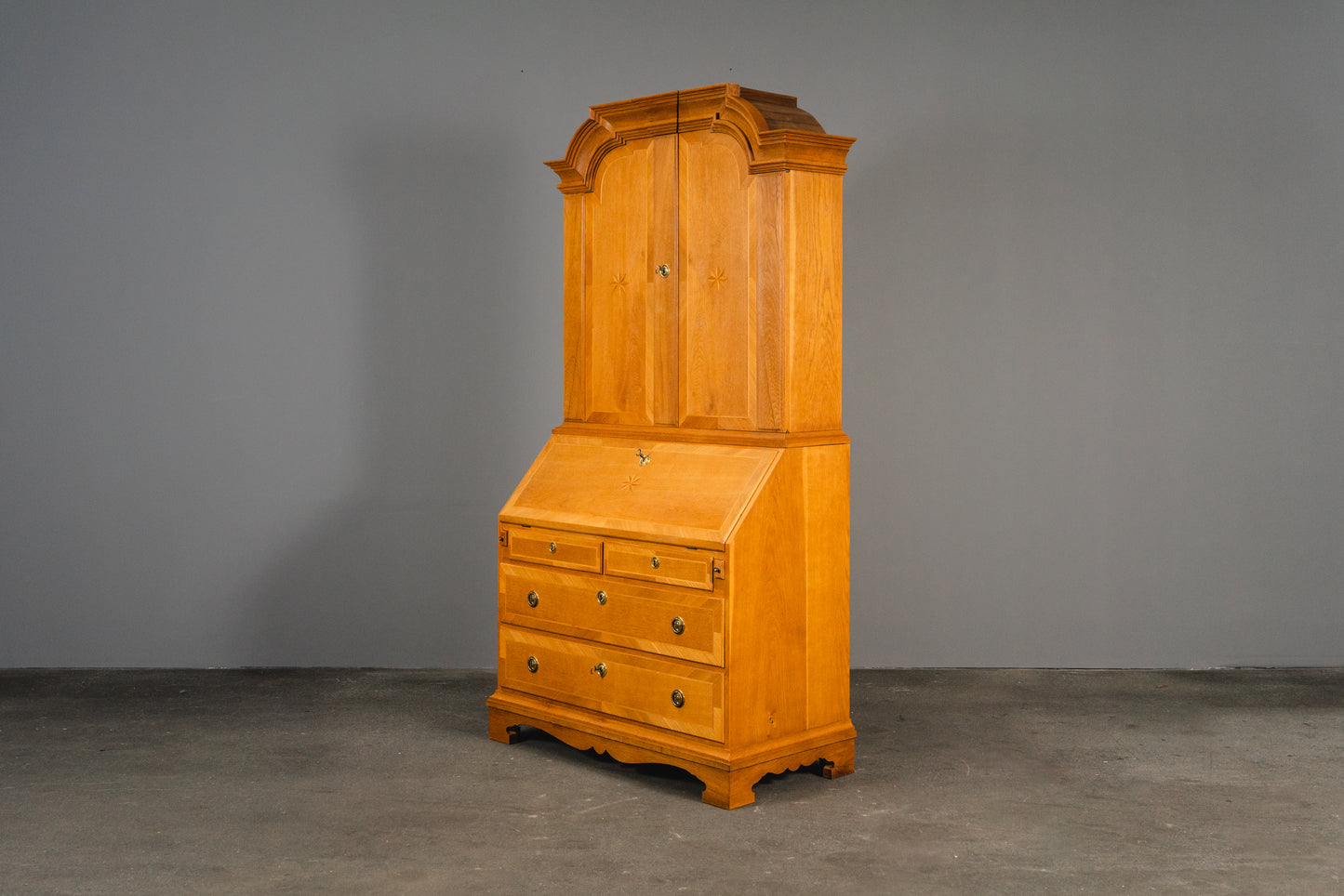 Schöner Schrägklappen-Aufsatzsekretär, 2.Hälfte des 20.Jahrhunderts - Sekretär Aufsatzsekretär Kommode Anrichte Schrank Buffet Alt Antik MÖBLINGER