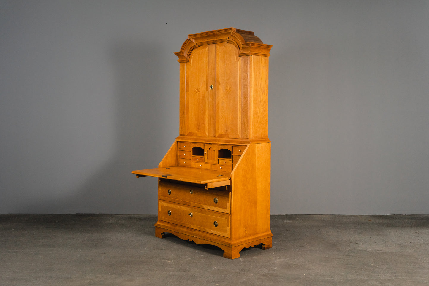 Schöner Schrägklappen-Aufsatzsekretär, 2.Hälfte des 20.Jahrhunderts - Sekretär Aufsatzsekretär Kommode Anrichte Schrank Buffet Alt Antik MÖBLINGER