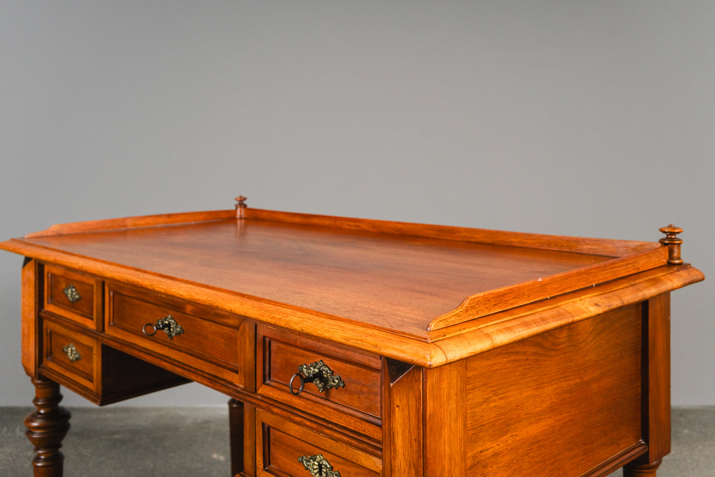 Edler Gründerzeit Schreibtisch, zweite Hälfte des 19.Jahrhunderts - Sekretär Desk Tisch Damenschreibtisch Büro Alt Antik MÖBLINGER