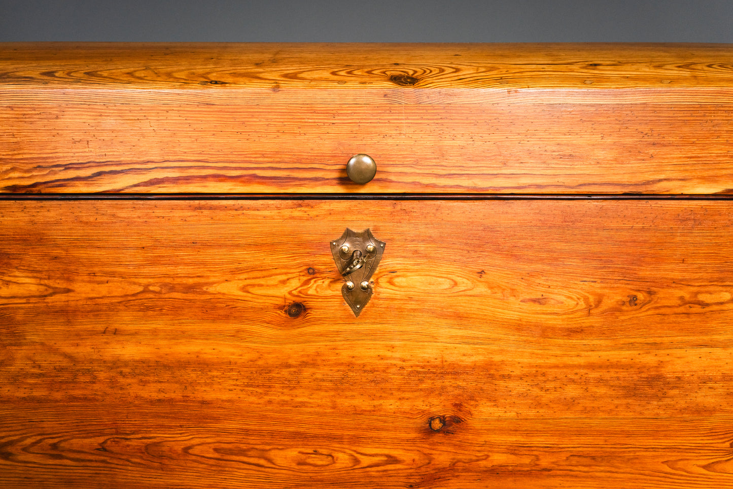 Schlichte Runddeckeltruhe, 19.Jahrhundert - Truhe Kiste Box Chest Schrank Kommode Alt Antik MÖBLINGER