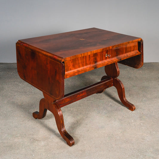 Originaler Biedermeier Schreibtisch, erste Hälfte des 19.Jahrhunderts - Tisch Desk Büro Mahagoni Stuhl Alt Antik MÖBLINGER
